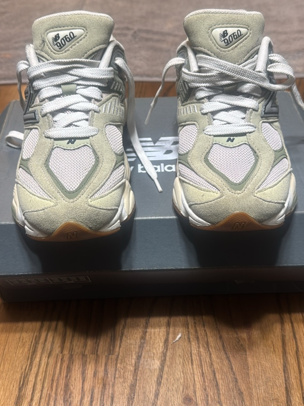 New Balance Kids Sneakers in Light Gray, White & Tan